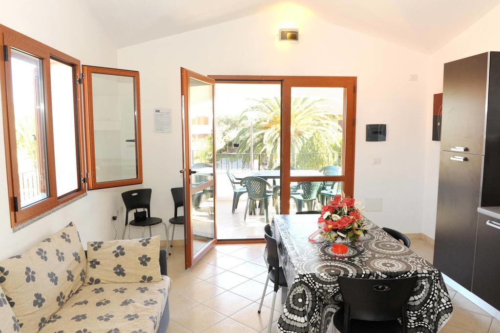 Case Vacanze Budoni Beach Habitación foto